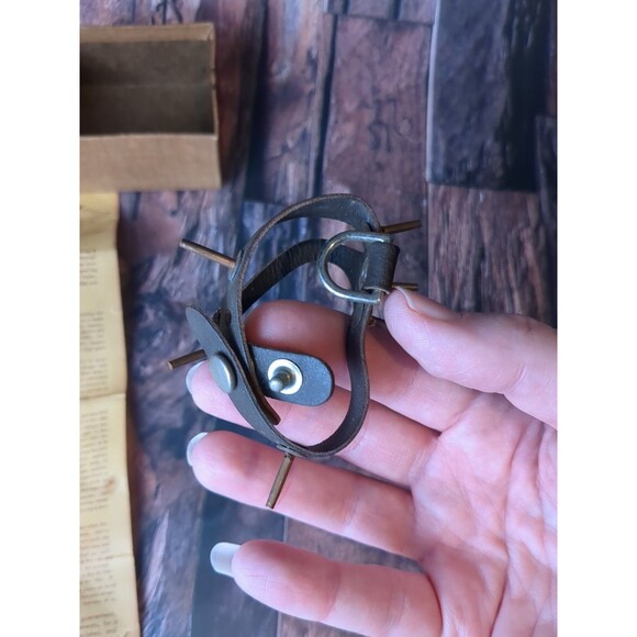 VTG Studded Quail Harness Le Captive Leather Strap Game Bird Rustic Cabin Decor - Picture 13 of 16